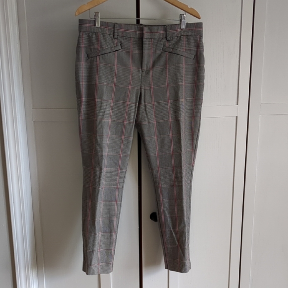 GAP Signature Skinny Ankle Gray and Red Checkered Pants - Picture 1 of 4